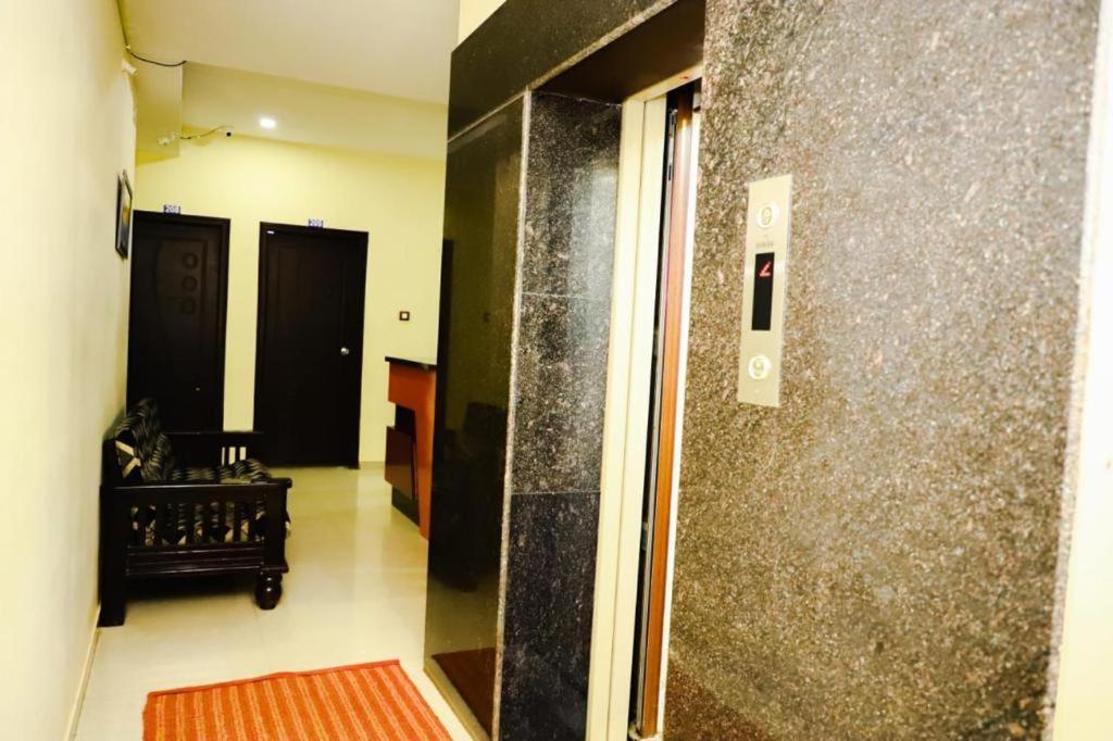 Megha Residency Hotel Haveri Exterior foto